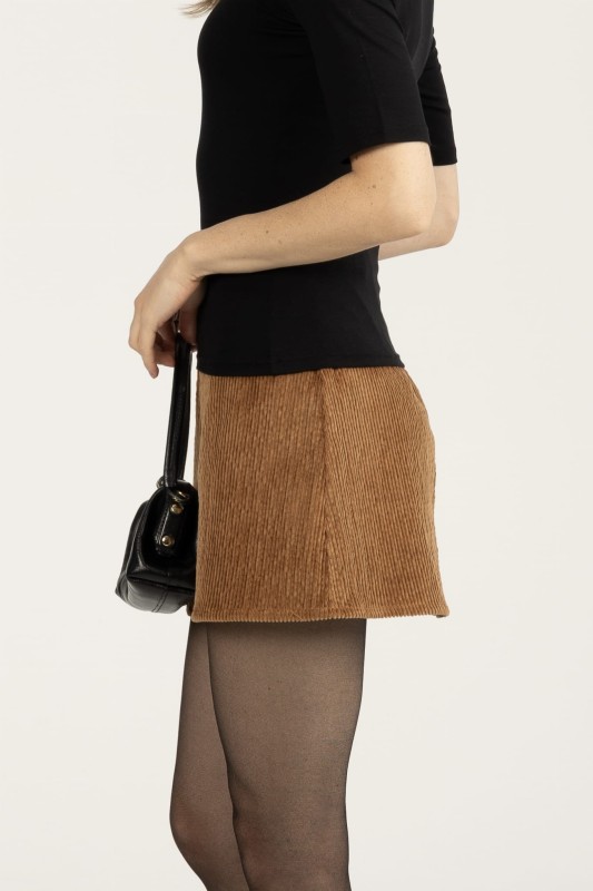 Sztruksowa spódnica mini camel